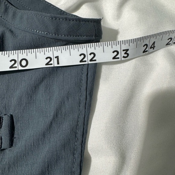 Duluth Trading Co. Men’s Gardening Vest – Blue, Size Large (NWOT) - Picture 8 of 13